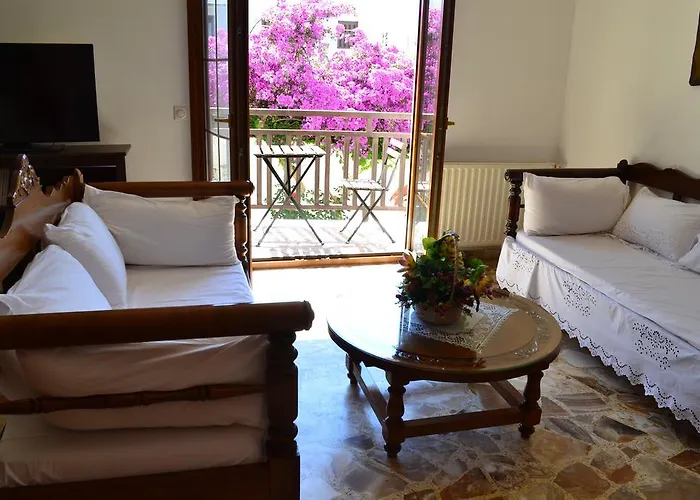 Live The Dream Naxos City