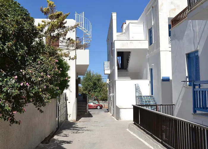 Live The Dream * Naxos City